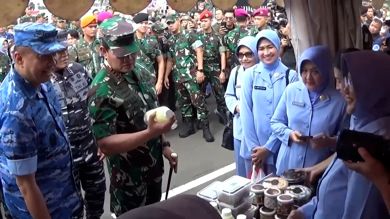 Bazar Ramadhan TNI AL Disambut Positif Warga Jakarta